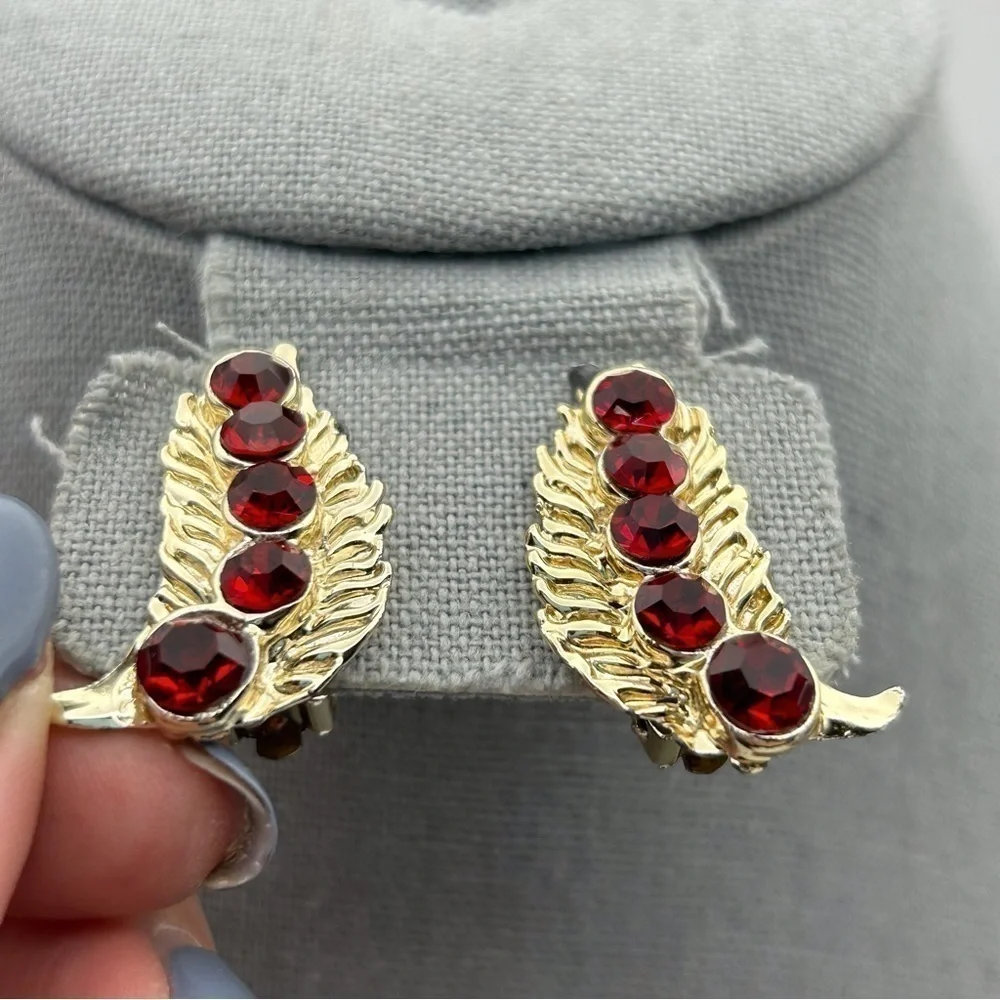 Vintage Silver Tone Abstract Textured Bird Clip On Earrings with Red Rhinestones